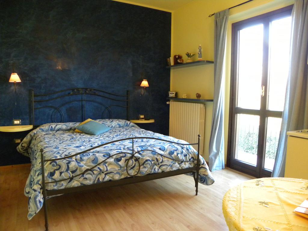 Agriturismo Fano'S Farm Suno 部屋 写真